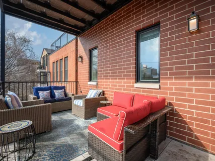 $875,000 | 2143 North Racine Avenue, Unit 2, Chicago, IL 60614