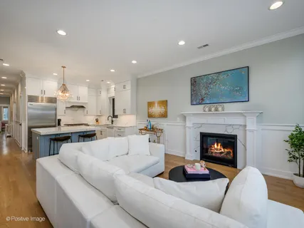 $875,000 | 2143 North Racine Avenue, Unit 2, Chicago, IL 60614