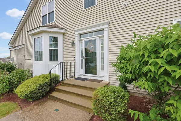 $617,000 | 74 Buttercup Lane, Unit 74, Grafton, MA 01560