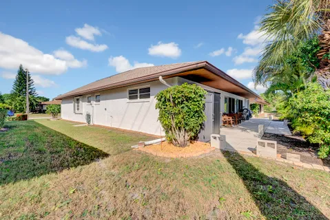 $459,000 | 10306 Greentrail Drive North, Boynton Beach, FL 33436