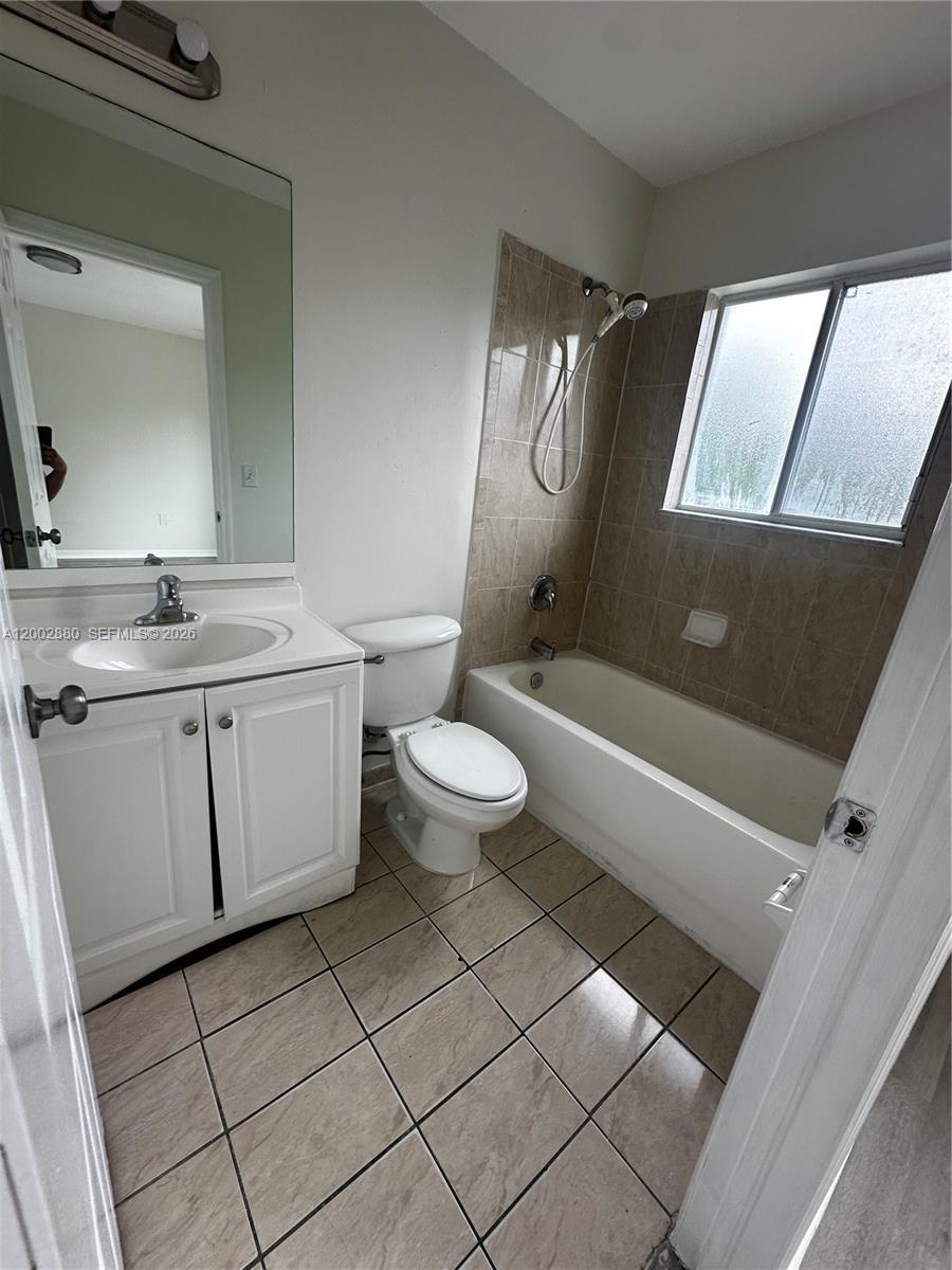 26323 Southwest 135th Place, Unit 26323 Homestead, FL 33032 - Photo 15 of 40