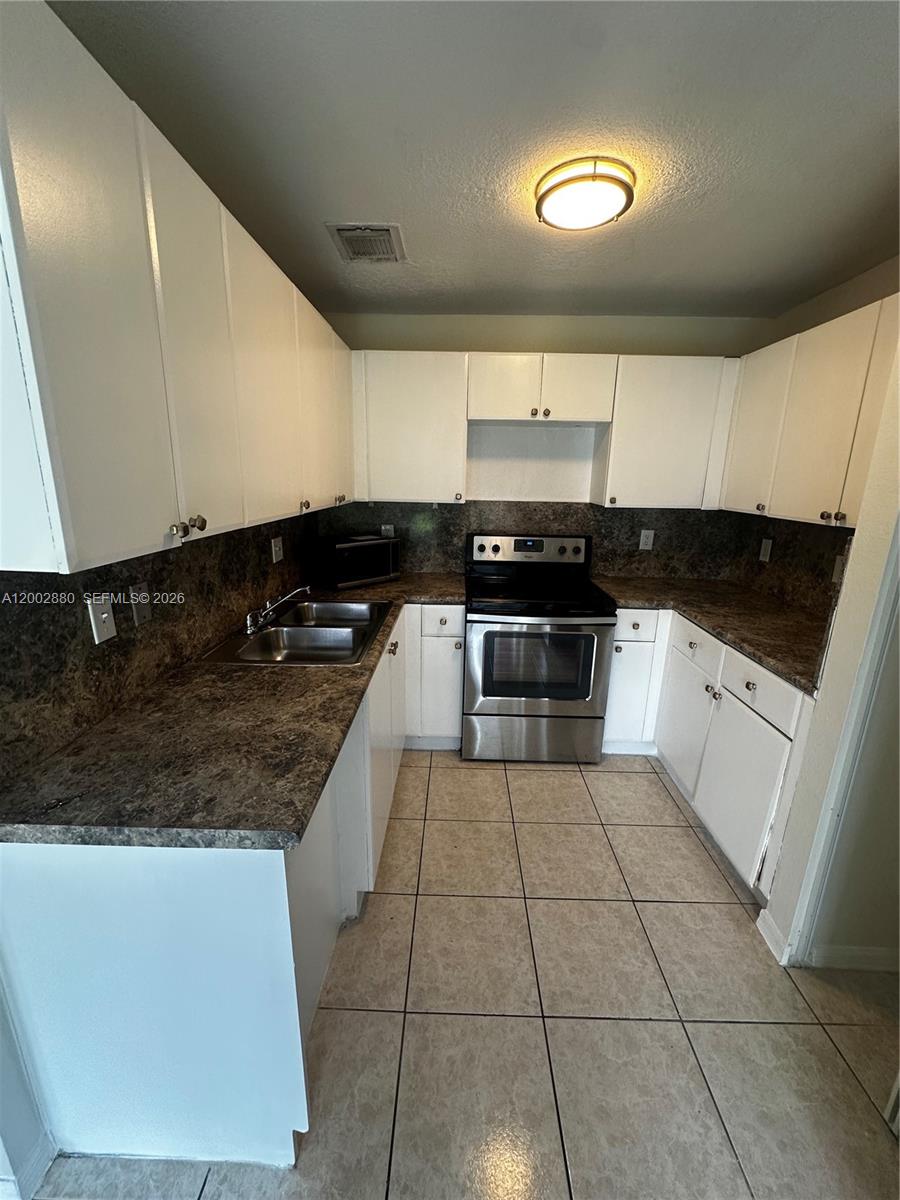 26323 Southwest 135th Place, Unit 26323 Homestead, FL 33032 - Photo 25 of 40