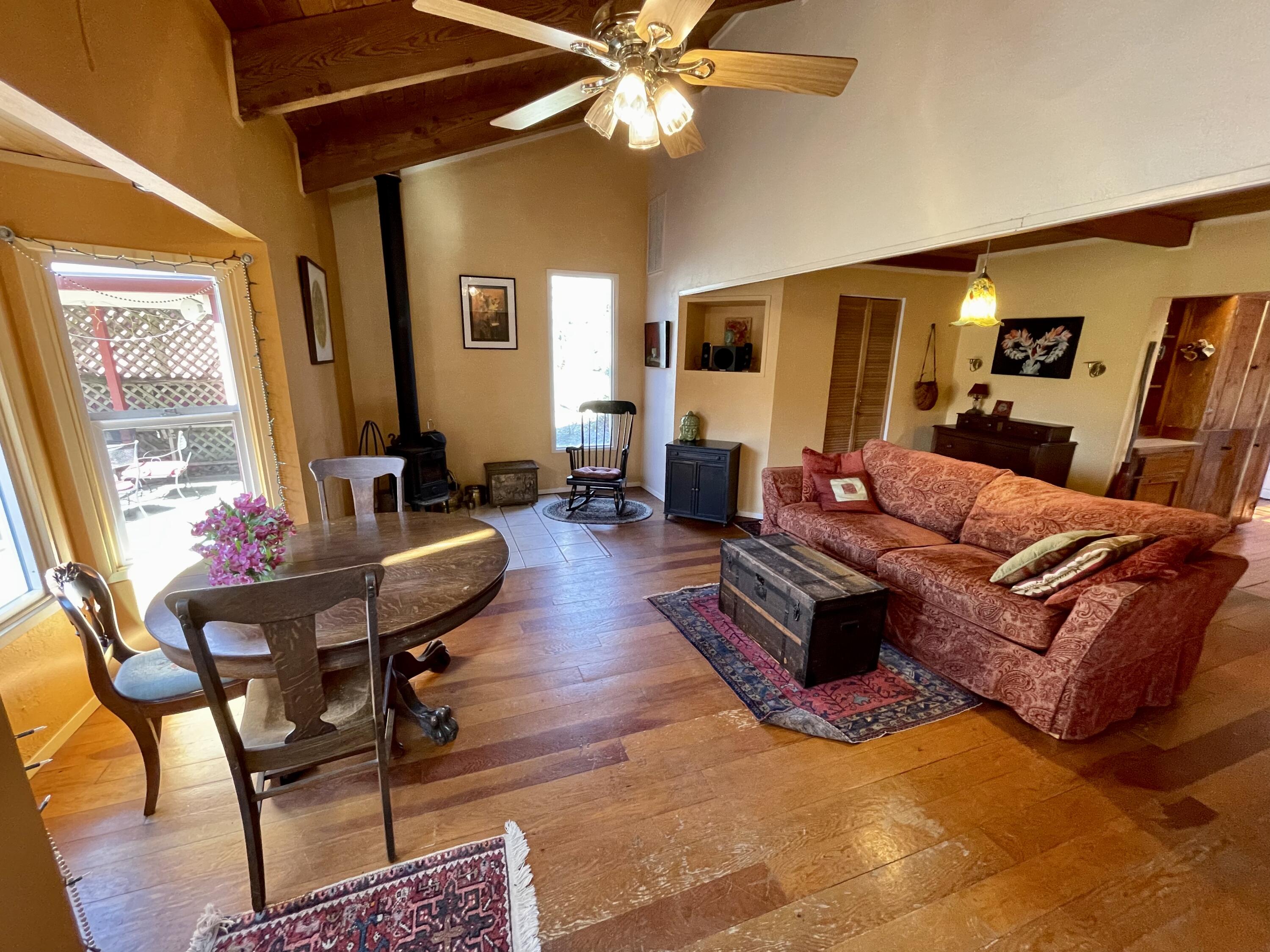 4296 Colver Road Phoenix, OR 97535 - Photo 4 of 55 5. IMG_8874