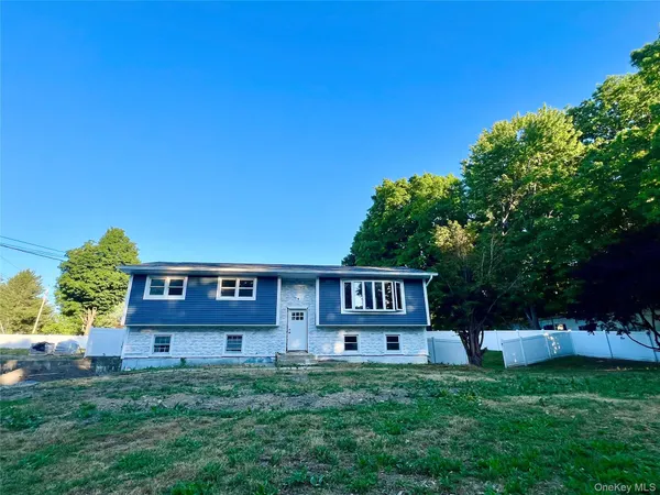 $499,000 | 37 California Drive, Middletown, NY 10940