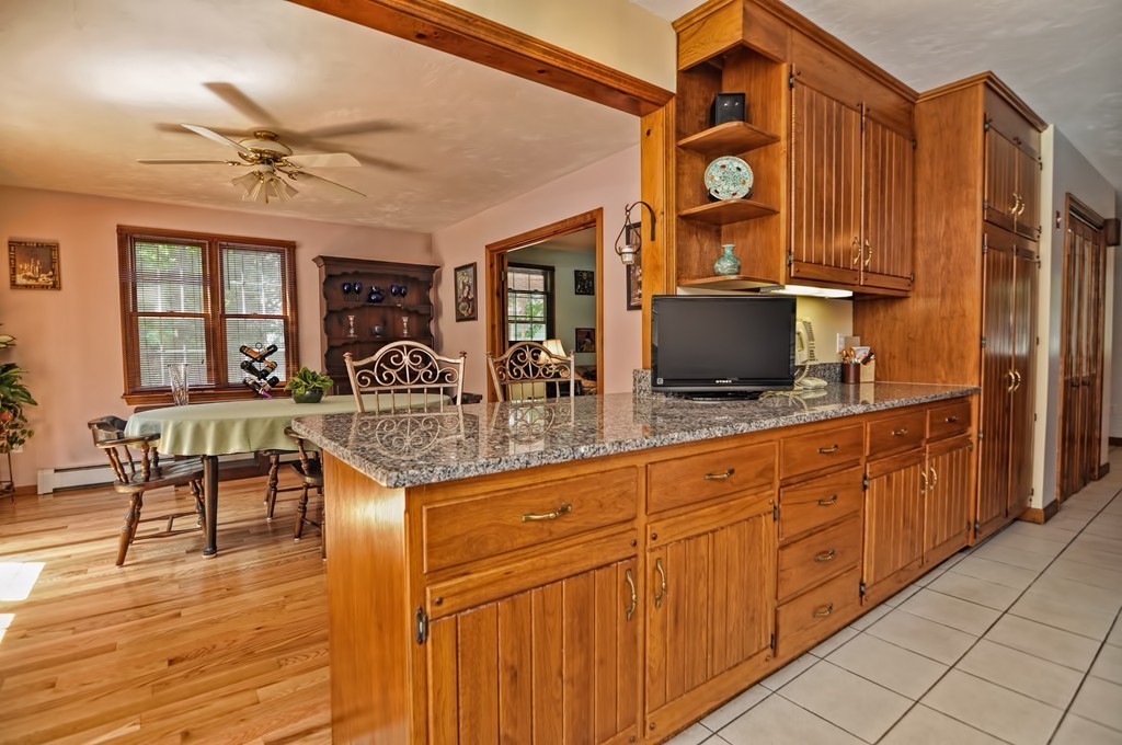 13 King Philip Road Franklin, MA 02038 - Photo 10 of 30 Gallery Image 10