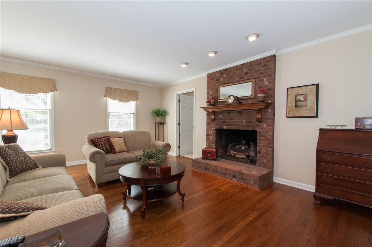 5408 Edington Lane Raleigh, NC 27604 - Photo 4 of 25 Family Room