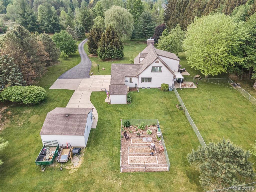 1375 McKail Road Leonard, MI 48367 - Photo 39 of 47