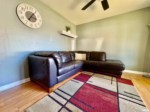 $112,500 | 23 Lavan Drive, Jacksonville, IL 62650