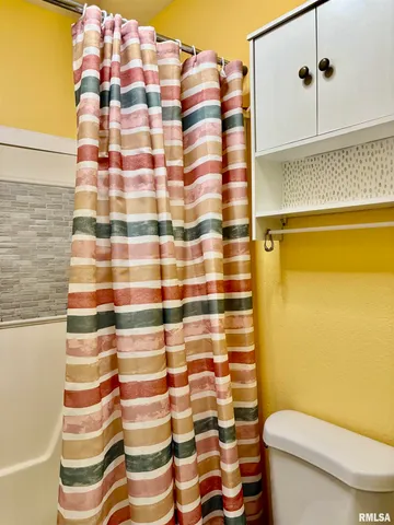 $112,500 | 23 Lavan Drive, Jacksonville, IL 62650