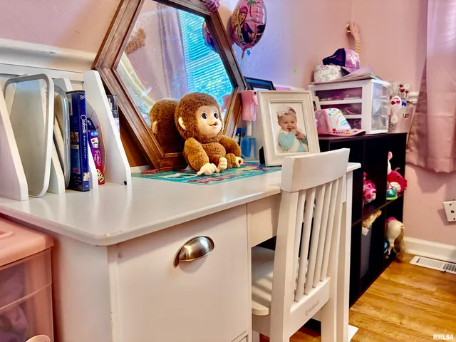 $112,500 | 23 Lavan Drive, Jacksonville, IL 62650