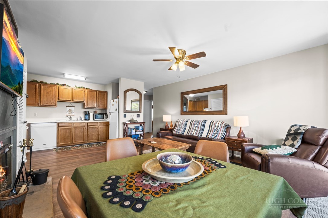 301 Pinnacle Inn Road, Unit 1313 Beech Mountain, NC 28604 - Photo 7 of 24