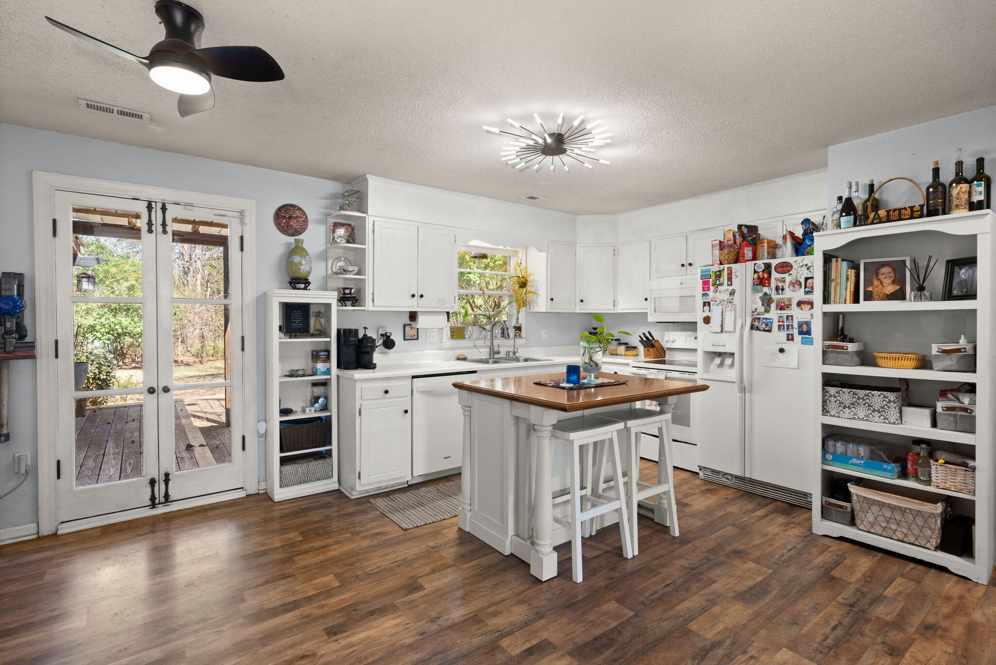 2138 Clayton Street Charleston, SC 29414 - Photo 7 of 25 Kitchen