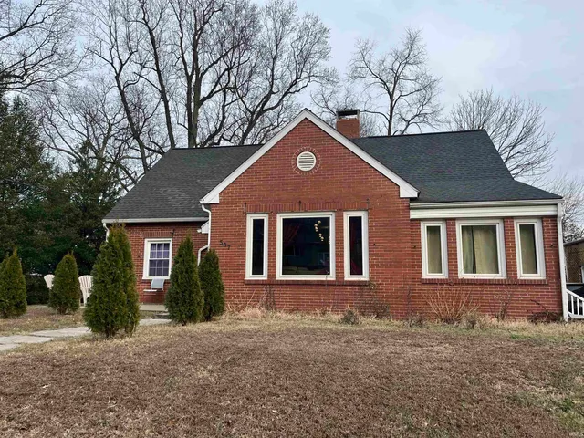 $225,000 | 507 North Geiger Street, Huntingburg, IN 47542