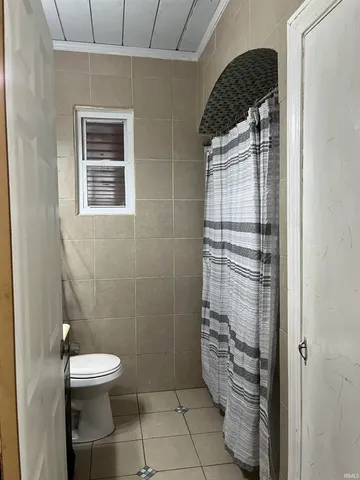 $225,000 | 507 North Geiger Street, Huntingburg, IN 47542