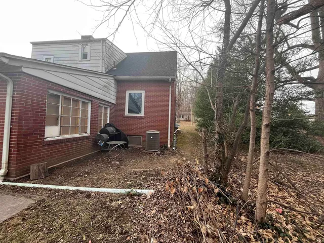 $225,000 | 507 North Geiger Street, Huntingburg, IN 47542