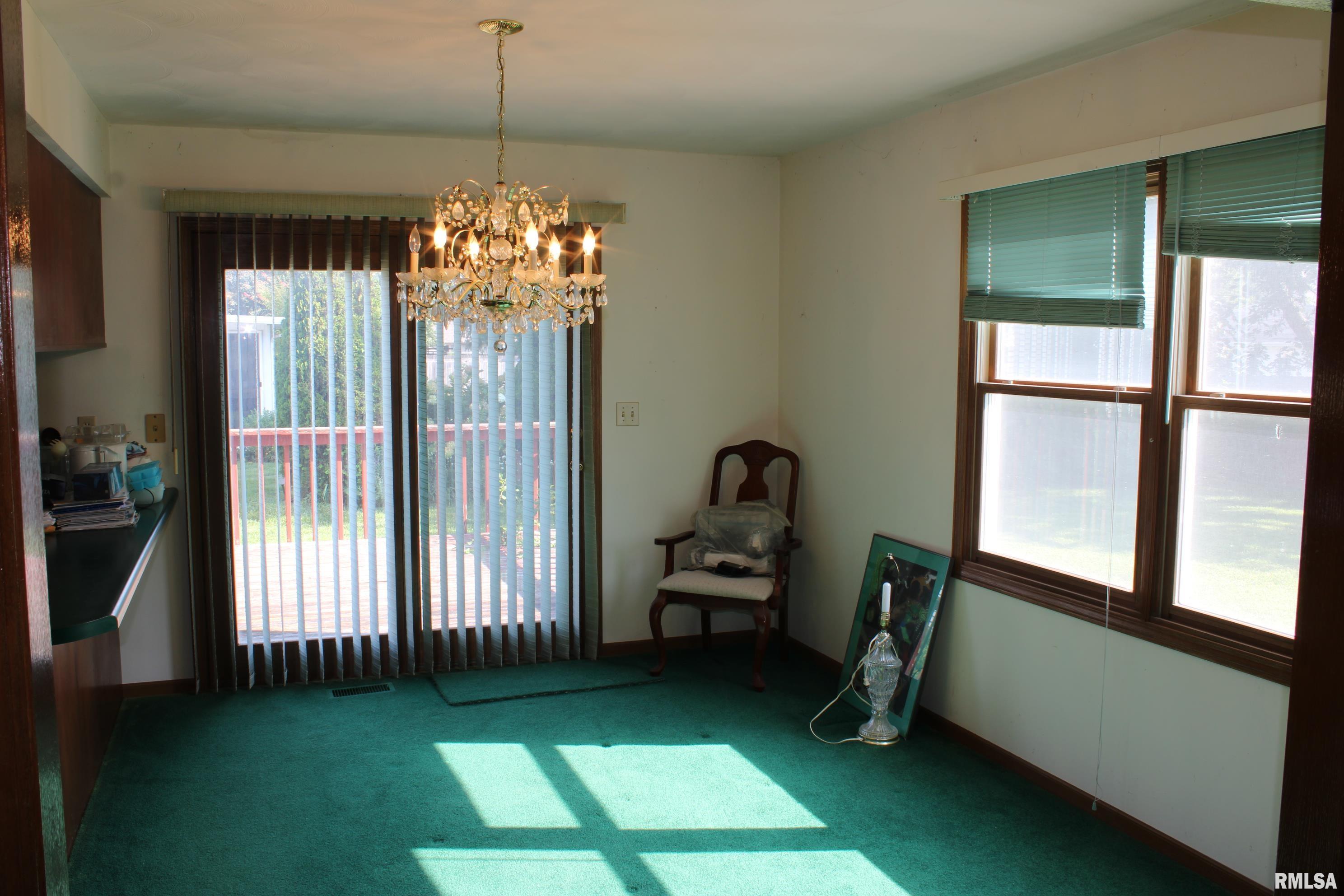 1105 Christopher Lane Springfield, IL 62712 - Photo 4 of 9 Gallery Image 4