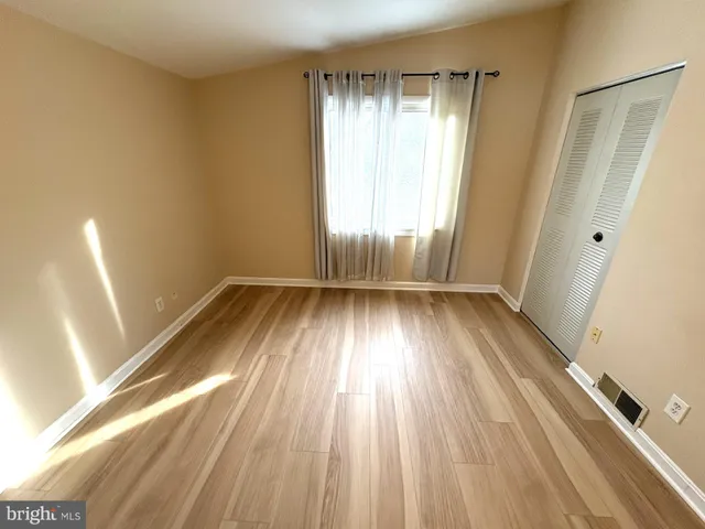 $3,200 | 512 Dennis Avenue, Silver Spring, MD 20901