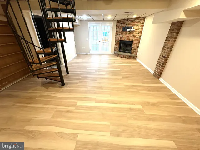 $3,200 | 512 Dennis Avenue, Silver Spring, MD 20901