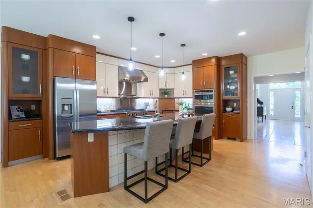 $1,649,900 | 8333 Kingsbury Boulevard, Clayton, MO 63105
