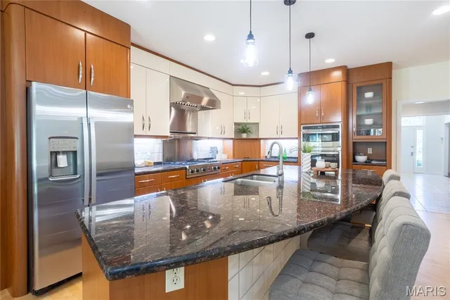 $1,649,900 | 8333 Kingsbury Boulevard, Clayton, MO 63105