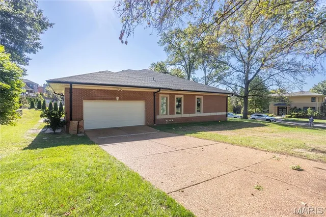 $1,649,900 | 8333 Kingsbury Boulevard, Clayton, MO 63105