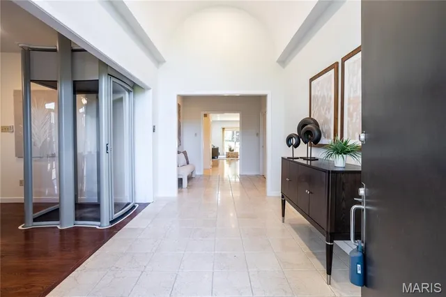 $1,649,900 | 8333 Kingsbury Boulevard, Clayton, MO 63105