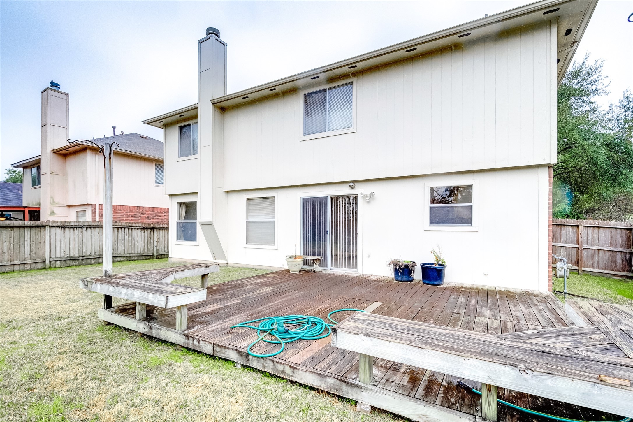 12654 Pine Bush Drive Houston, TX 77070 - Photo 35 of 35 a front view of a house with garden