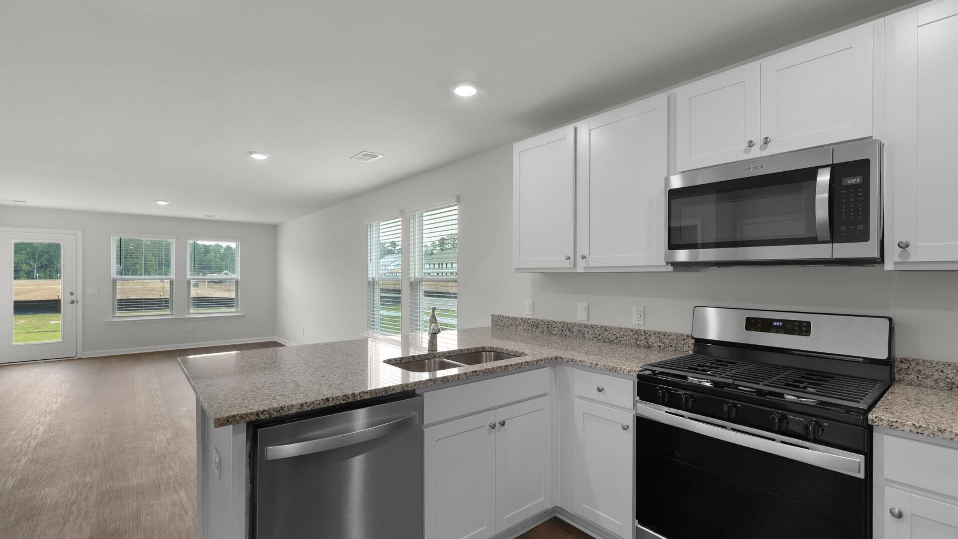 912 Long Blf Road Summerville, SC 29486 - Photo 4 of 32 518 Golden Embers_8