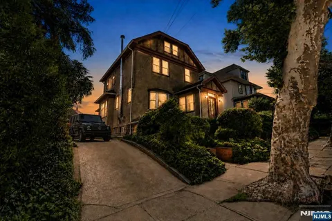 $975,000 | 333 78th Street, North Bergen, NJ 07047