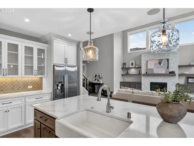 $975,000 | 18205 Northeast 81st Street, Vancouver, WA 98682