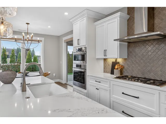 $975,000 | 18205 Northeast 81st Street, Vancouver, WA 98682