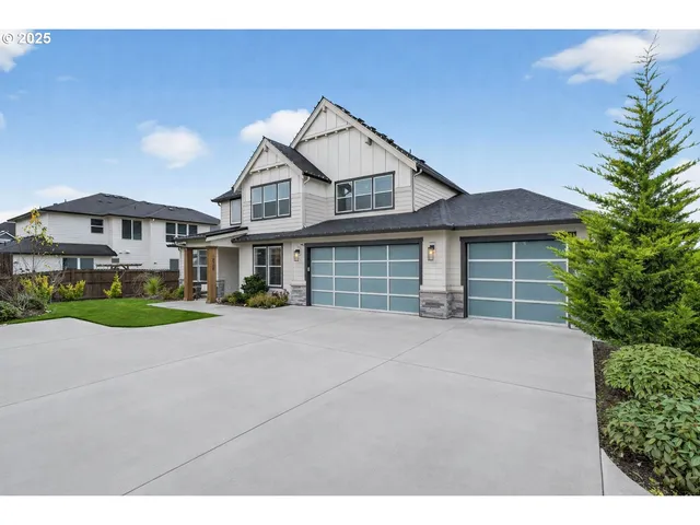 $975,000 | 18205 Northeast 81st Street, Vancouver, WA 98682