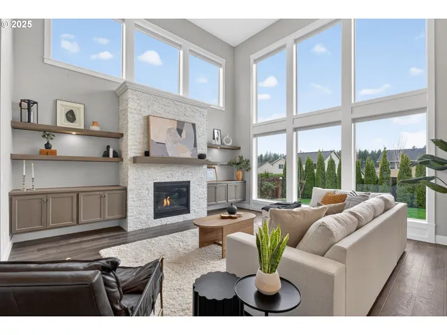 $975,000 | 18205 Northeast 81st Street, Vancouver, WA 98682