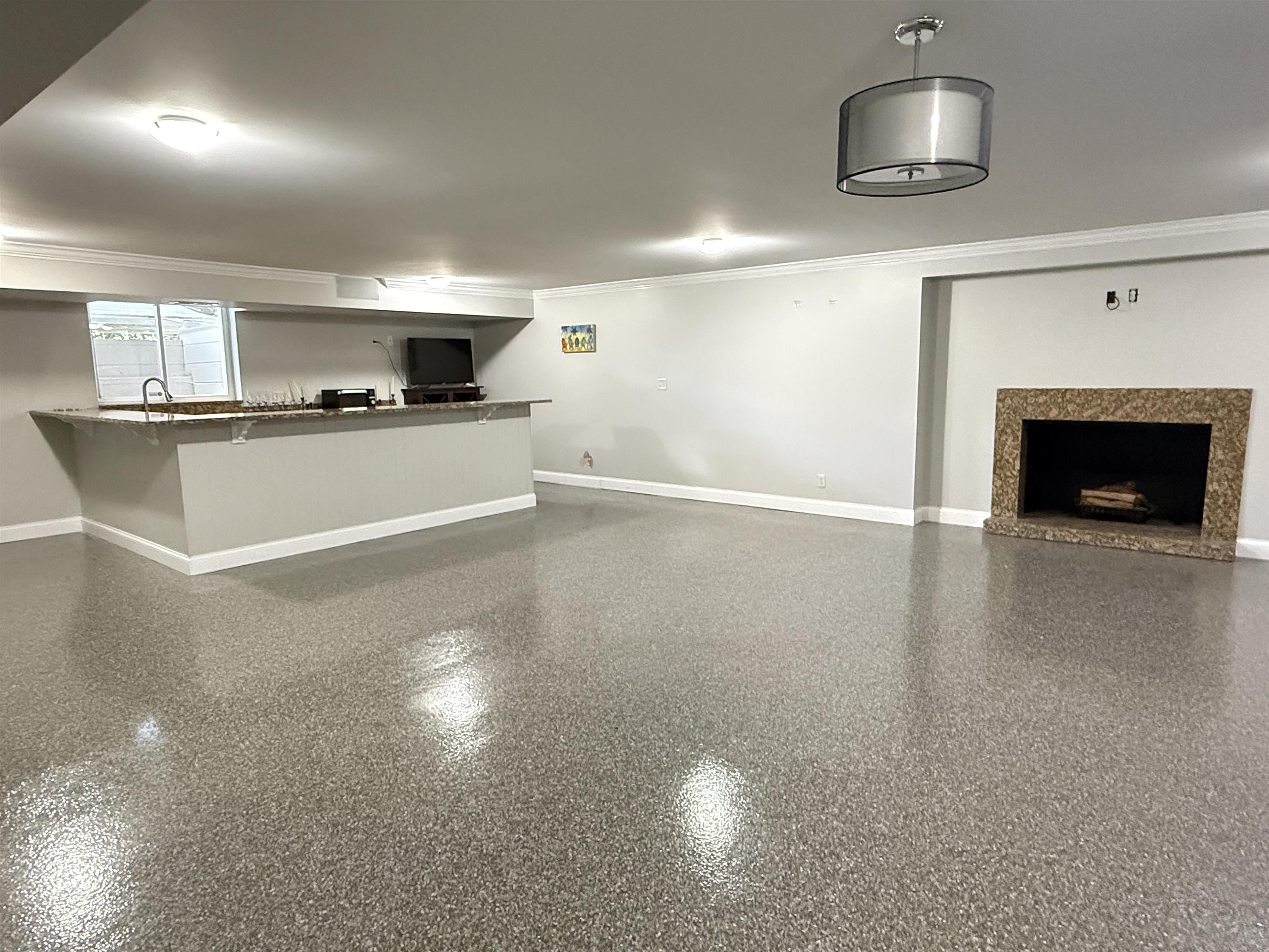 402 West Le Fevre Road Sterling, IL 61081 - Photo 32 of 39 a view of a livingroom with kitchen and furniture