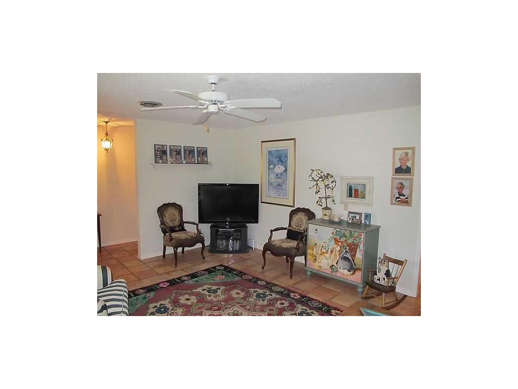 336 Greytwig Road Vero Beach, FL 32963 - Photo 11 of 18 Gallery Image 11