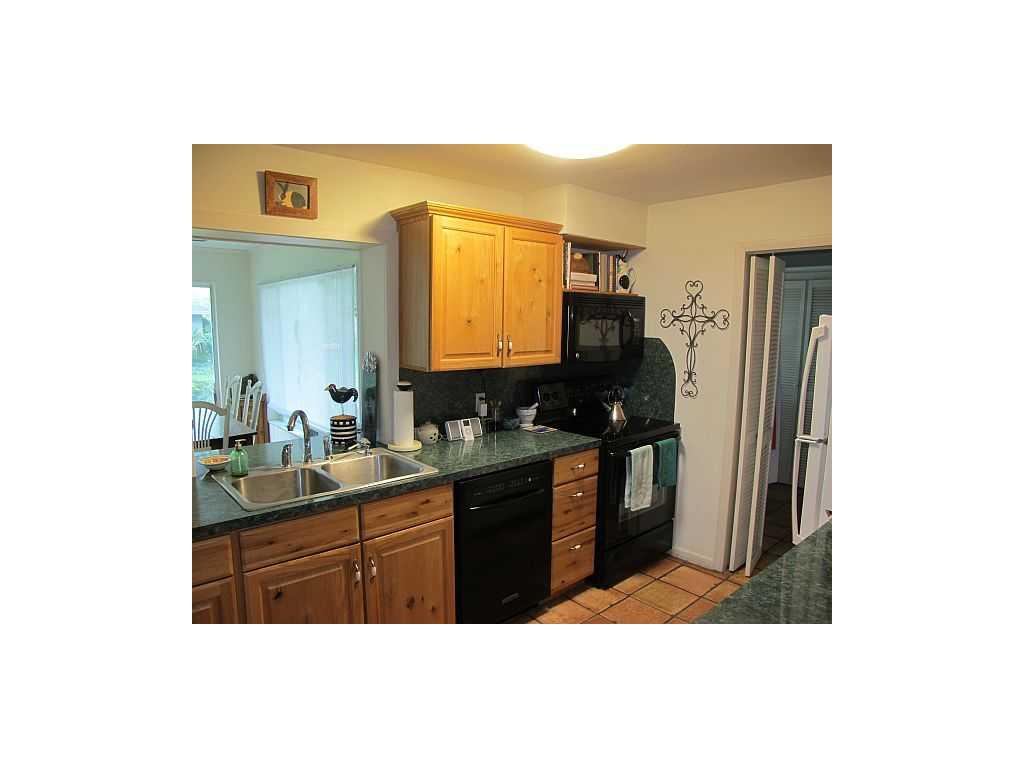 336 Greytwig Road Vero Beach, FL 32963 - Photo 7 of 18 Gallery Image 7