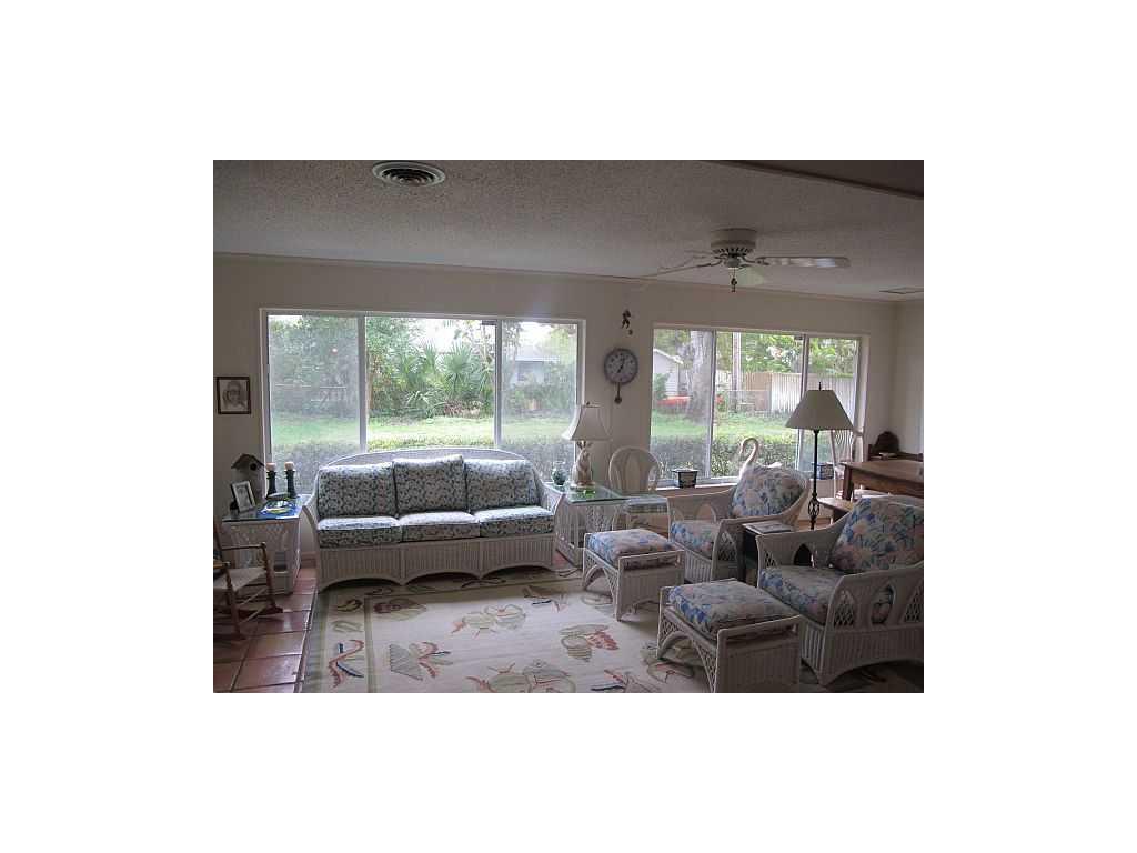 336 Greytwig Road Vero Beach, FL 32963 - Photo 9 of 18 Gallery Image 9