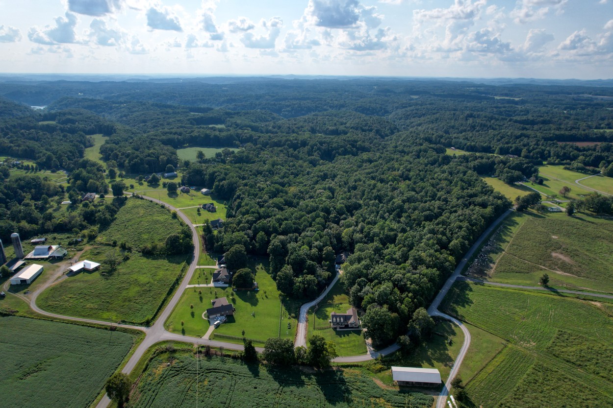 65 Sheltontown Road Manchester, TN 37355 - Photo 45 of 46 an aerial view of a house