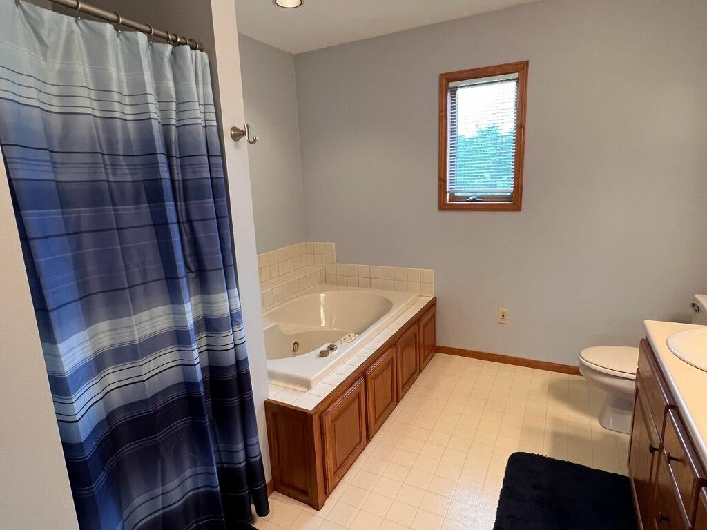 5101 Holly Oak Road Fort Wayne, IN 46845 - Photo 15 of 34 Gallery Image 15