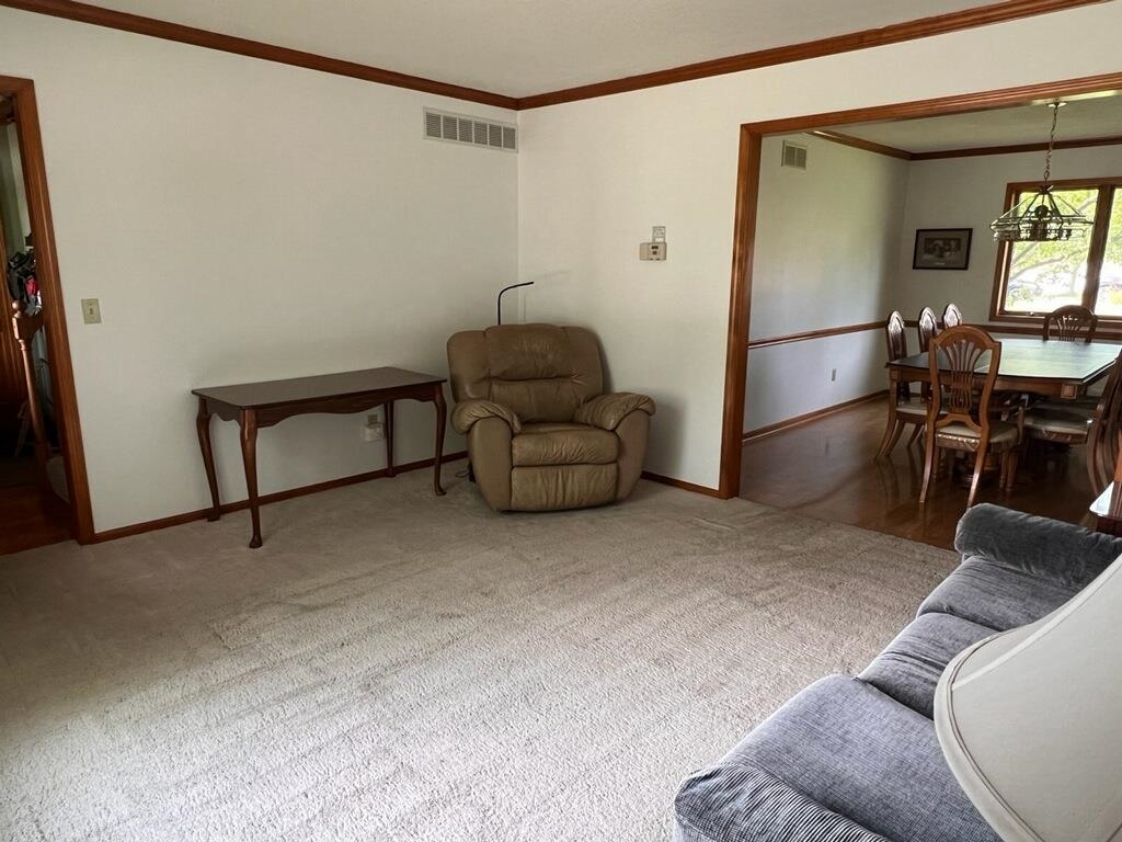 5101 Holly Oak Road Fort Wayne, IN 46845 - Photo 10 of 34 Gallery Image 10
