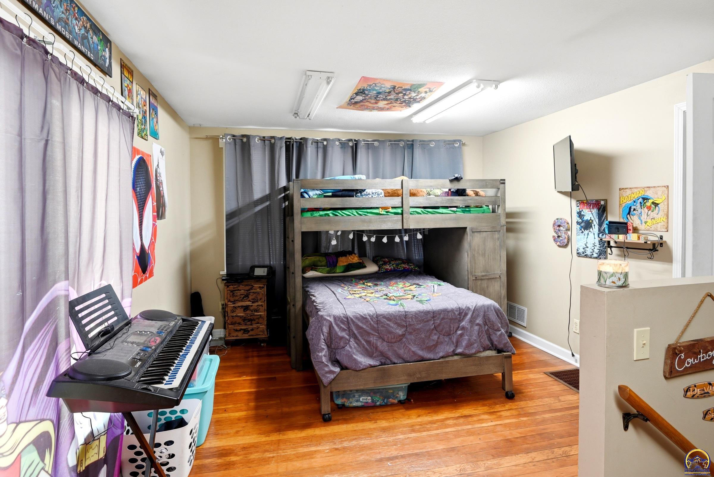 1607 Northwest Lower Silver Lake Road Topeka, KS 66608 - Photo 13 of 18