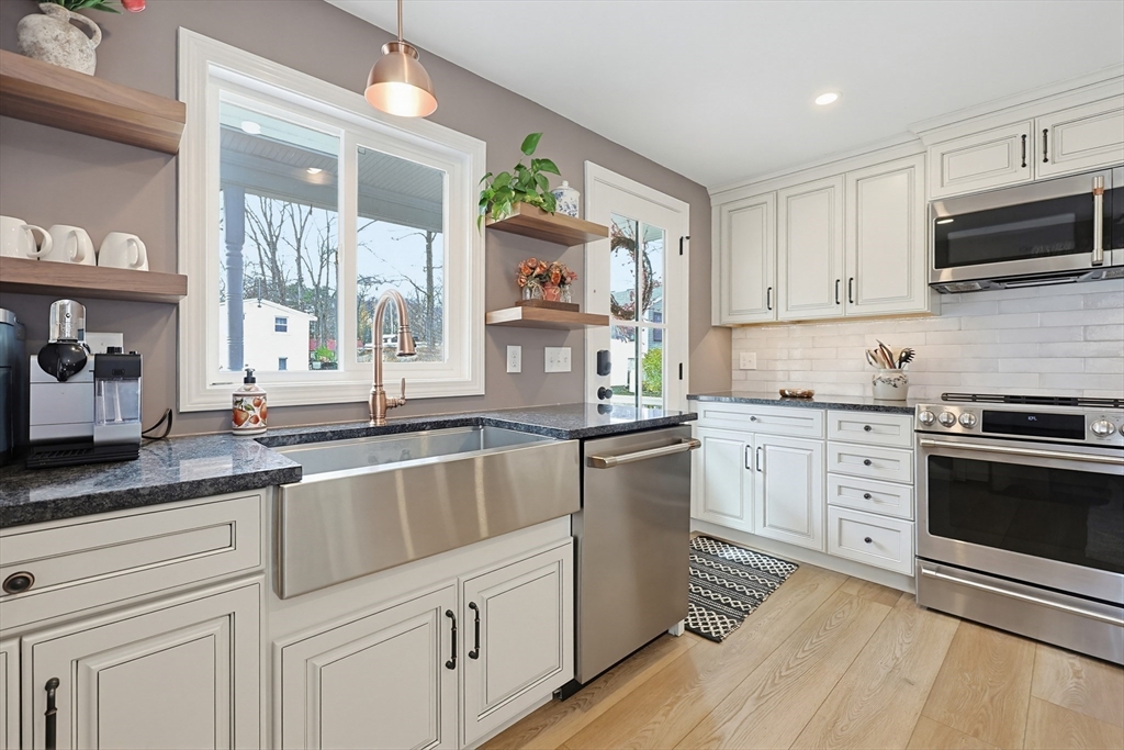 55 Walnut Road Wrentham, MA 02093 - Photo 15 of 42 Gallery Image 15