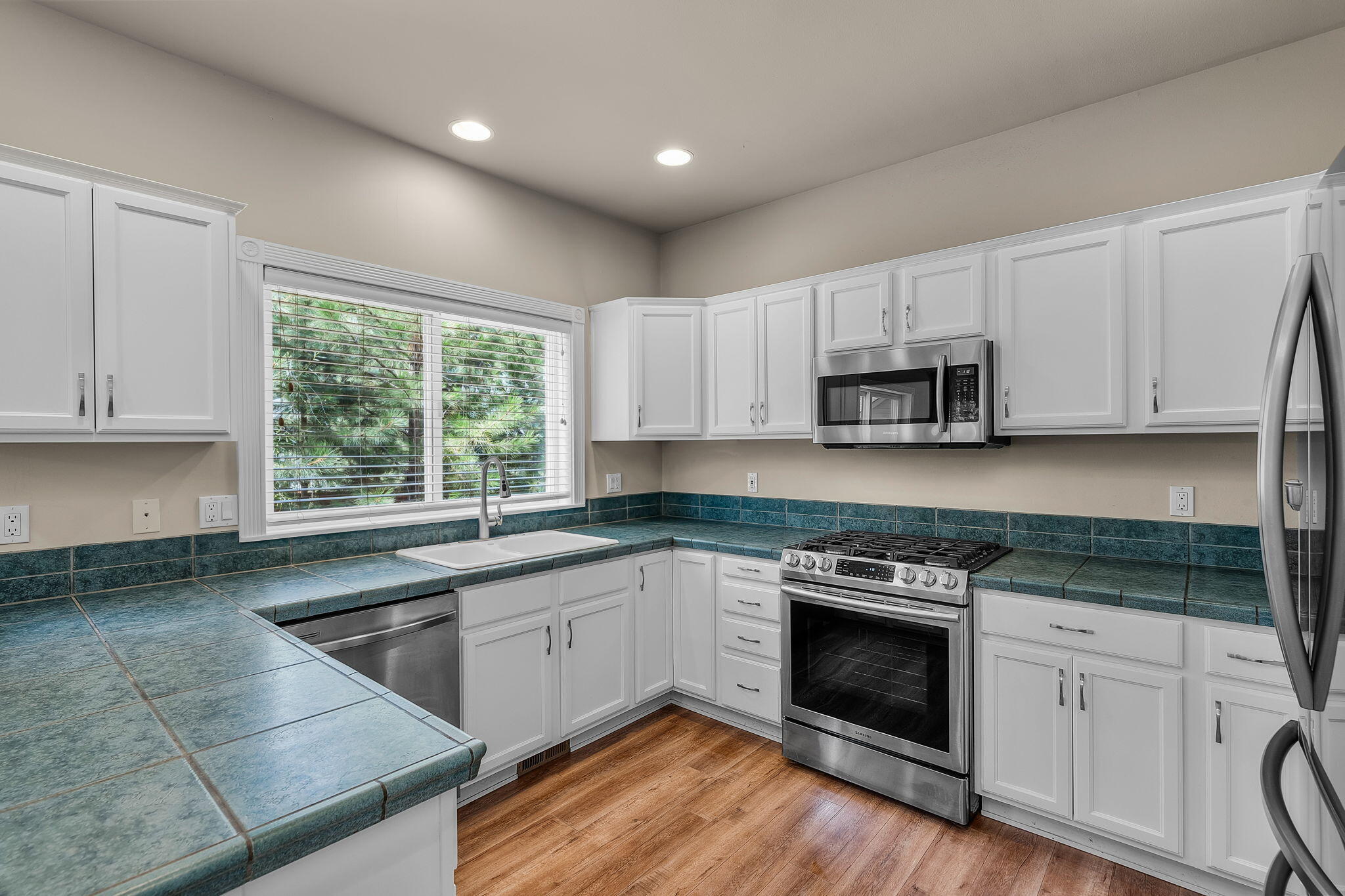 61301 Southwest Brookside Loop Bend, OR 97702 - Photo 9 of 30 kitchen with stainless steel appliances