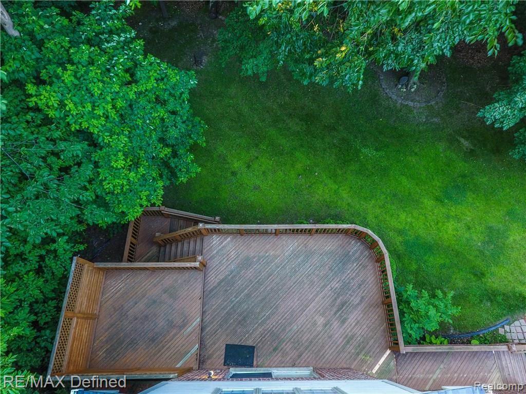 950 Ridgeline Court Lake Orion, MI 48360 - Photo 11 of 48