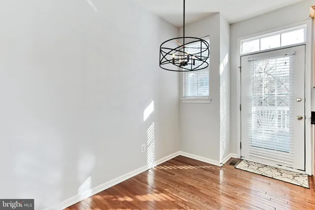 $2,900 | 20384 Bass Rocks Terrace, Ashburn, VA 20147