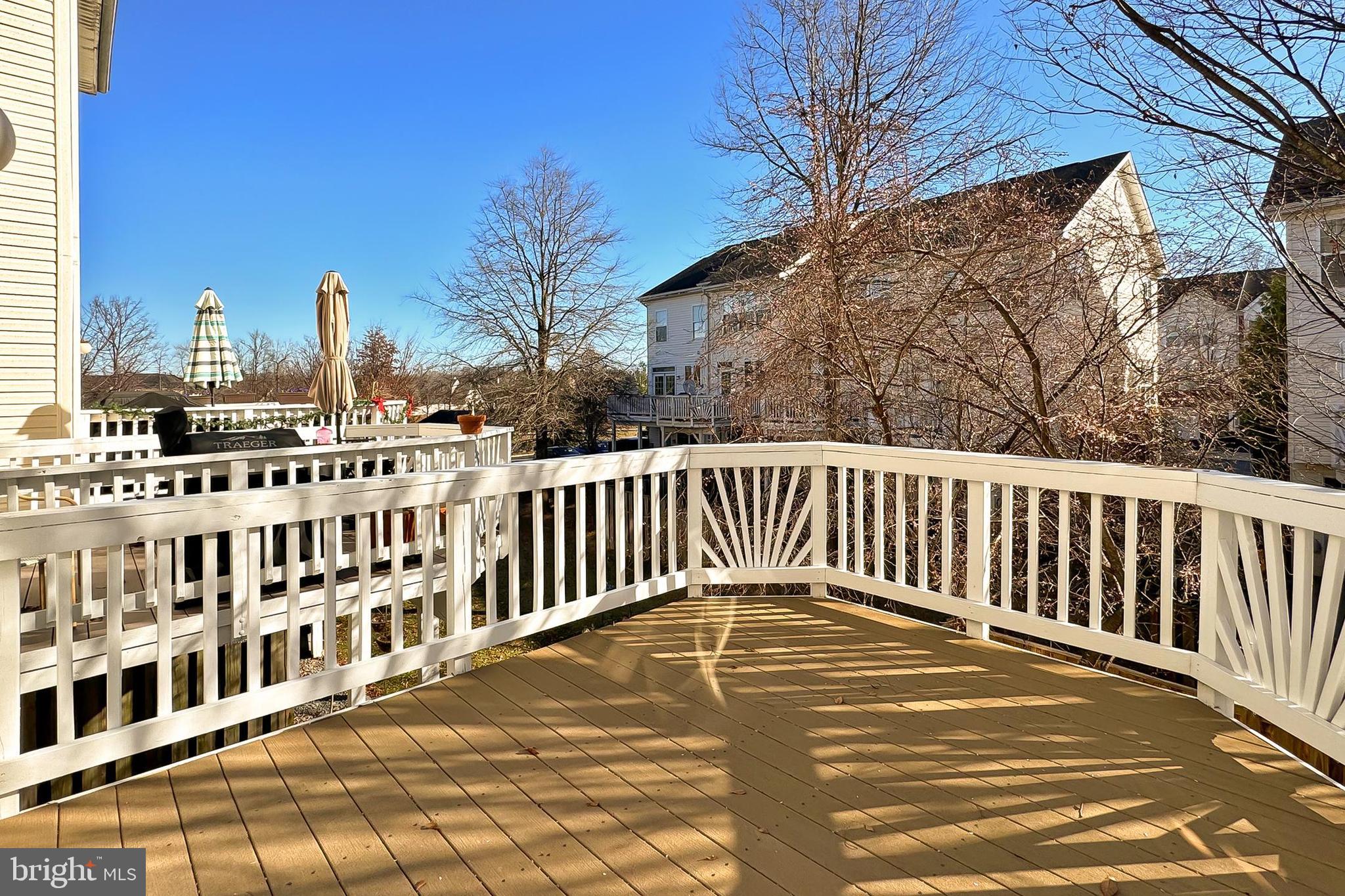 20384 Bass Rocks Terrace Ashburn, VA 20147 - Photo 18 of 44 Wonderful to Enjoy on a nice sunny day:)