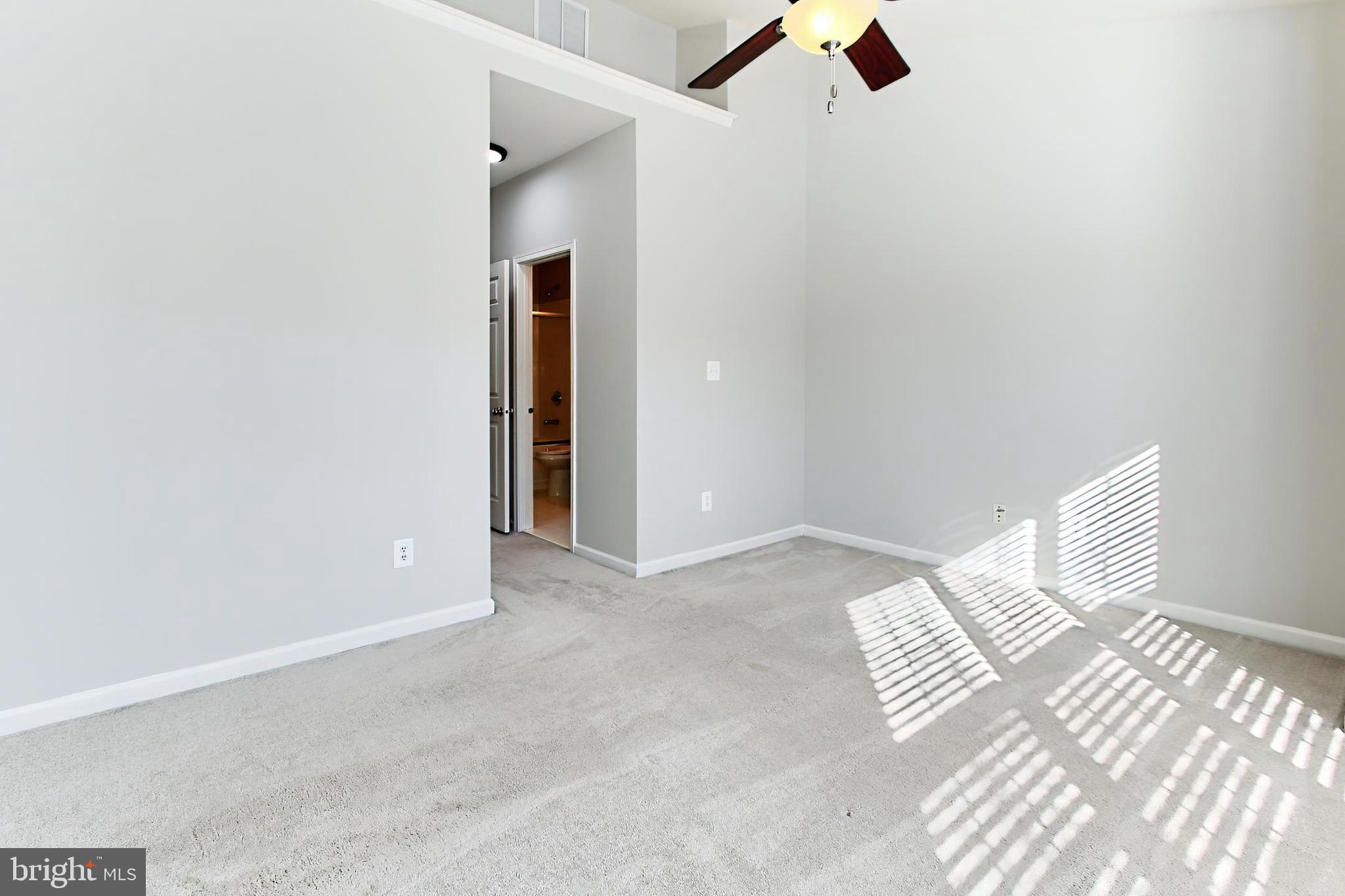 20384 Bass Rocks Terrace Ashburn, VA 20147 - Photo 26 of 44 Ensuite Full Bathroom
