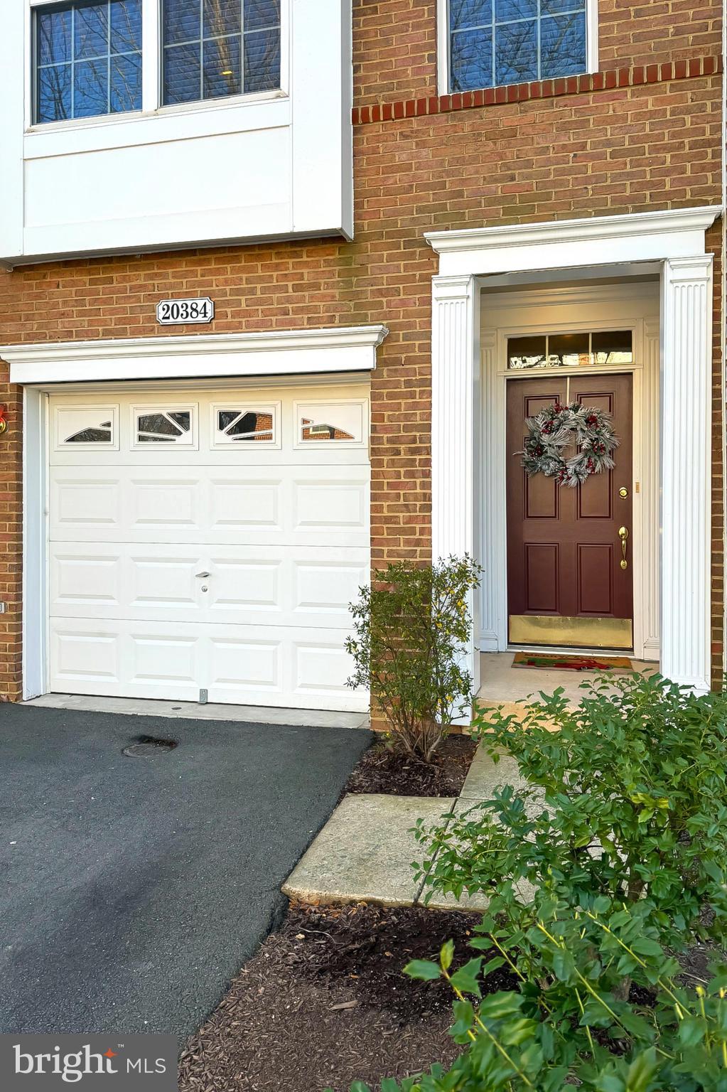 20384 Bass Rocks Terrace Ashburn, VA 20147 - Photo 3 of 44 Covered Entry is a PLUS