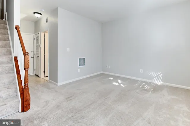 $2,900 | 20384 Bass Rocks Terrace, Ashburn, VA 20147