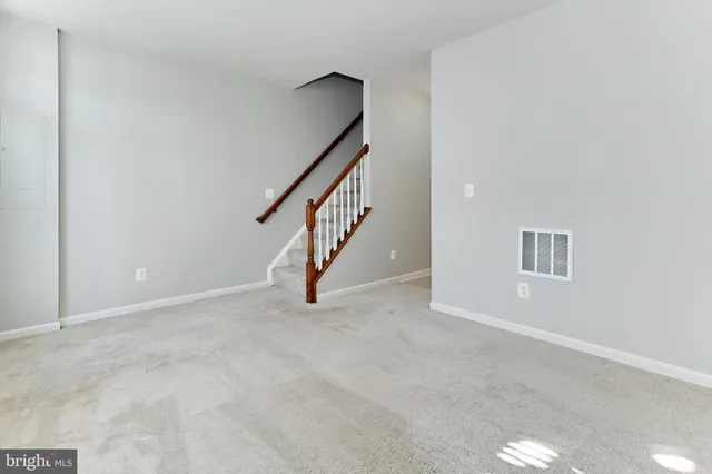 $2,900 | 20384 Bass Rocks Terrace, Ashburn, VA 20147